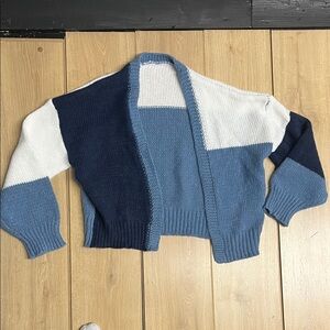 Stylish Blue Color Block Cardigan